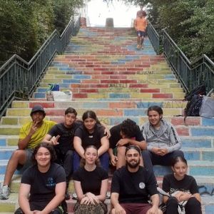 Chantier jeunes repeindre les escaliers Prunelle Juillet 2025